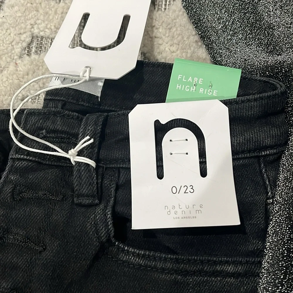 Flare High Rise - Picture 2 of 2